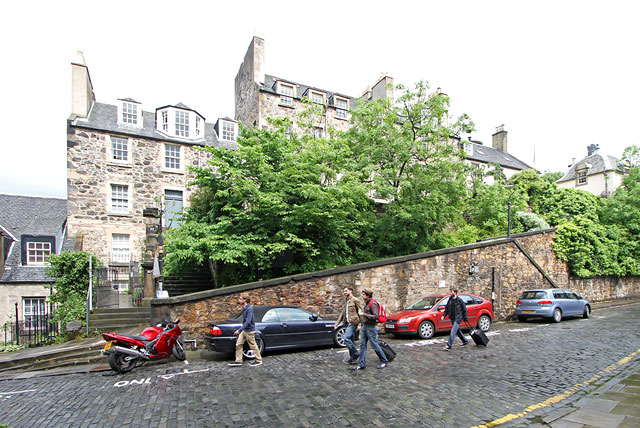 Houses at 20 to 26 Calton Hill, the steep street that links Leith Walk to Regent Road