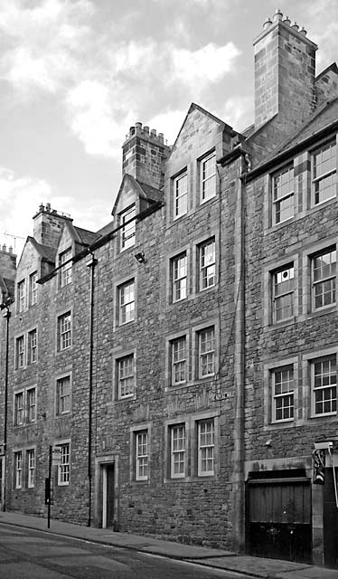 Looking to the west up Cannongate from a point below the junction with New Street