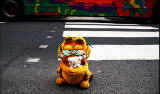 Garfield crosses Canongate at Royal Mile Primary School