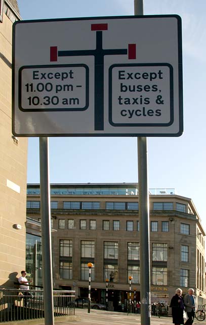 Road sign introduced into Edinburgh New Town in 2005 as part of the Central Edinburgh Traffic Management Scheme  -  Castle Street, looking south towards George Stree