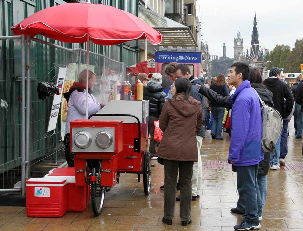 Burger Stand in Princes Street at the junction with Castle Street  -  November 2005