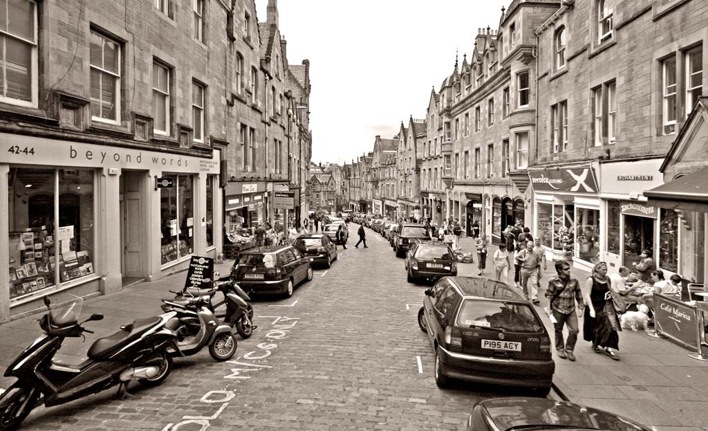 Looking west down Cockburn Street - August 2008