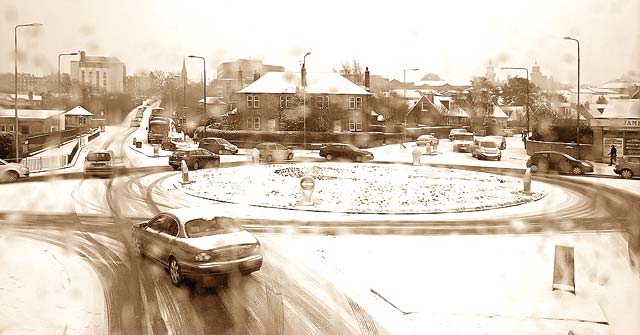 Looking to the south at Comely Bank Roundabout  -  December 2009