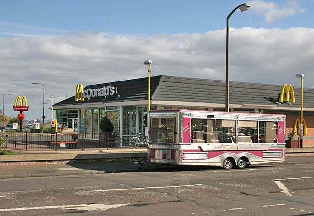 Refreshement van at Craigentinny Avenue North, Seafield  -  September 2005