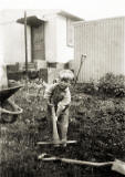 John + Joan Martin in the garden of their prefab at 5 Craigour Avenue  -  Photo taken 1950