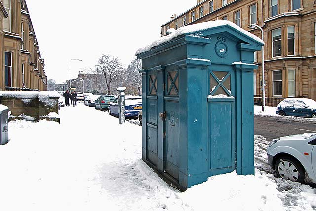 Drumsheugh Gardens  -  Police Box  -  November 2010