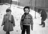 Elizabeth Bottomley and Jean Aithie on the Green outside 42 Dumbiedykes Road in the mid-1950s