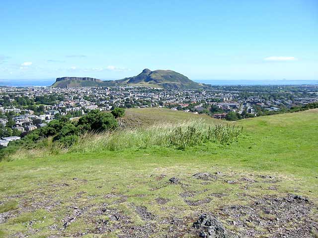 View to the NE from Blackford Hill towards Arthur's Seat in Holyrood Park