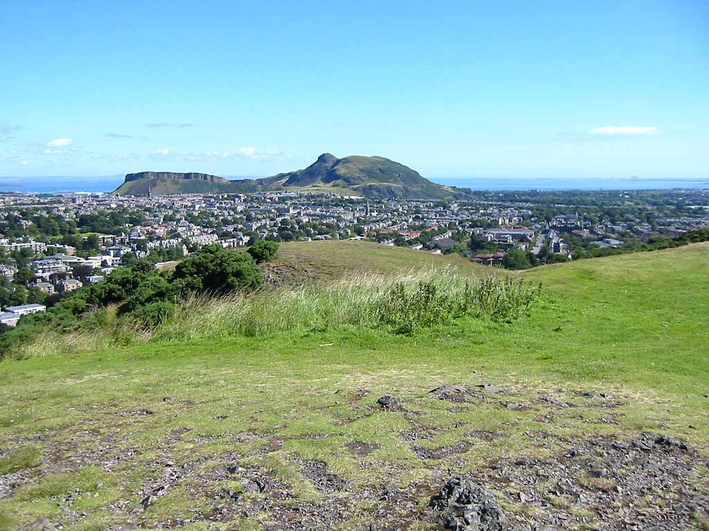 View to the NE from Blackford Hill towards Arthur's Seat in Holyrood Park