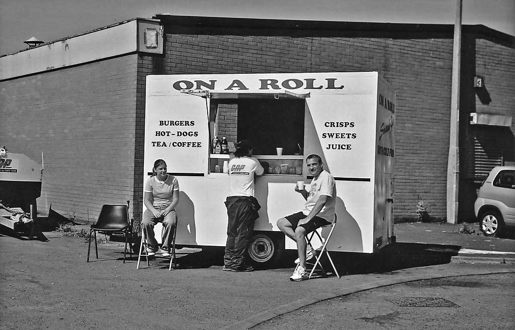 Refreshement van at Stewartfield, Bonnington  -  October 2005