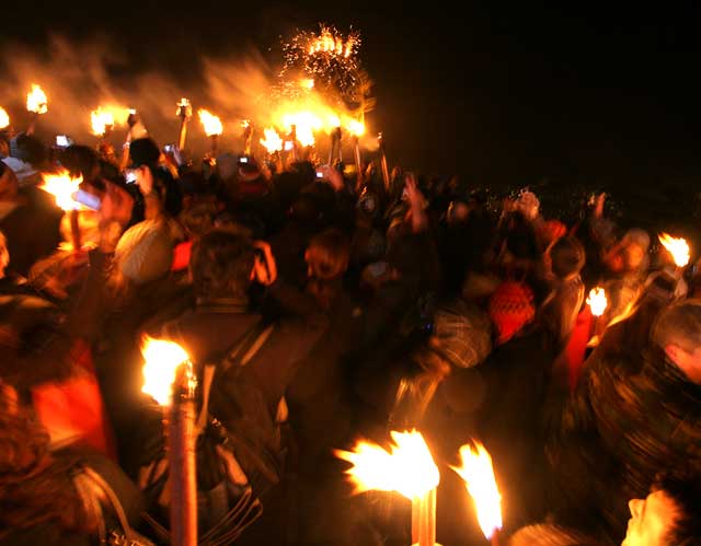 Torchlight Procession reaches Calton Hill  -  December 29, 2008