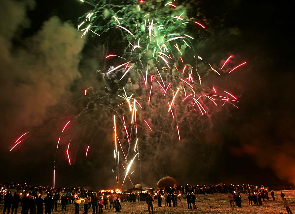 Torchlight Procession to mark the start of Edinburgh's New Year Celebrations  -  29 December 2005