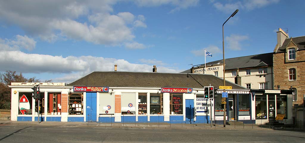 Cafe and shops at the Canonmills Bridge over the Water of Leith  -  Photograph taken 2006