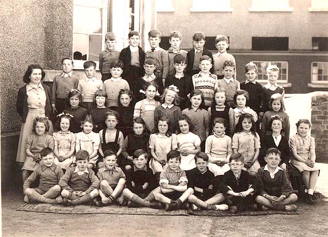 Craigmillar Primary School Class -  Around 1948