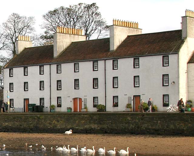 View, looking across the River Almond from the Dalmeny Estate to Cramond  -  November 2005