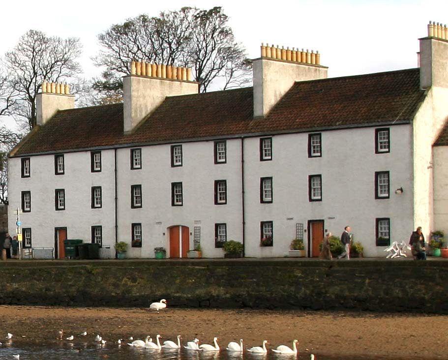 View, looking across the River Almond from the Dalmeny Estate to Cramond  -  November 2005