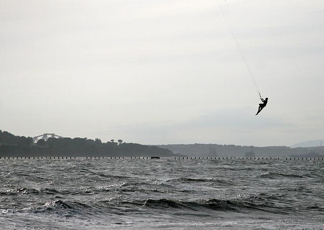 Kitesurfing between Cramond and Silverknowes - July 2009