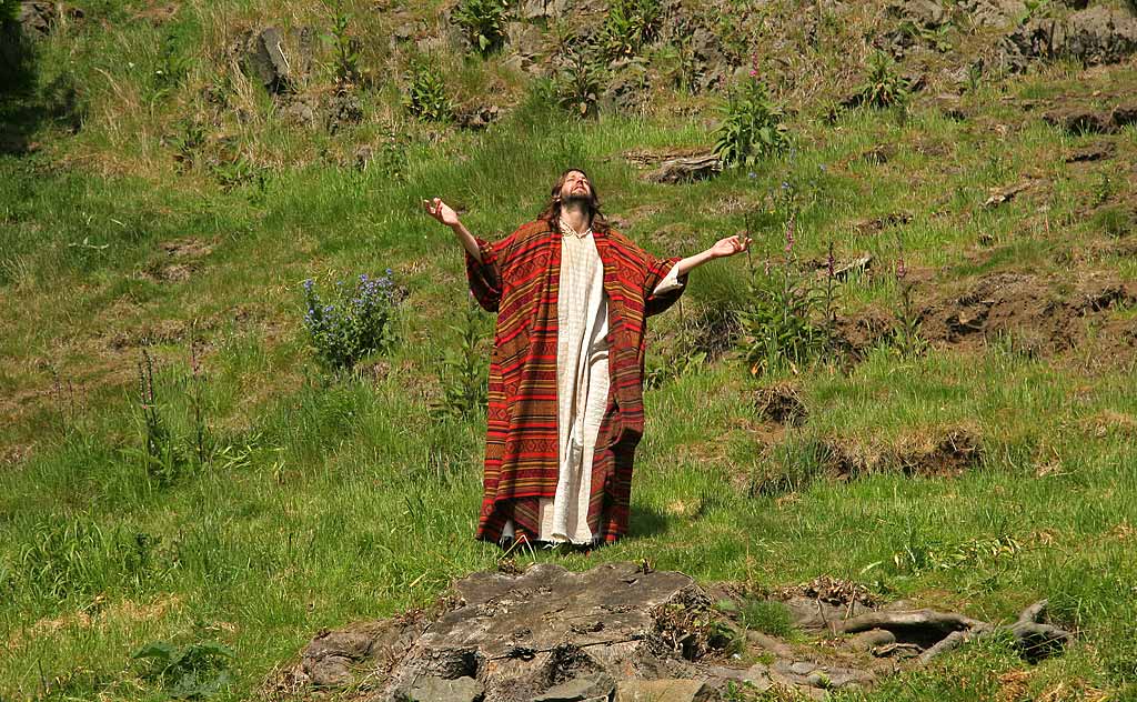 A scene from 'The Life of Jesus Christ' - a play presented at Dundas Castle  -  Jesus leaves His Disciples, and prays alone outside the Garden of Gethsemane