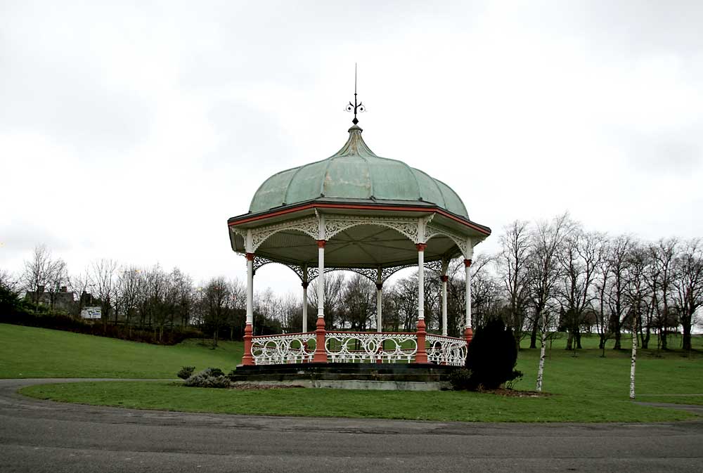 Bandstand in Dunfermline Public Park  -  Photographed February 2006