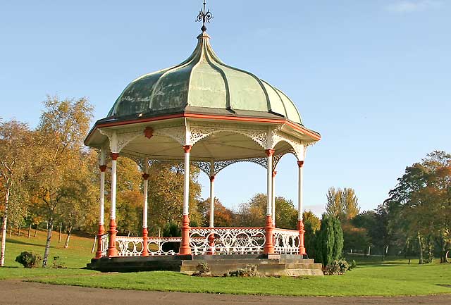 Bandstand in Dunfermline Public Park  -  Photographed November 2006