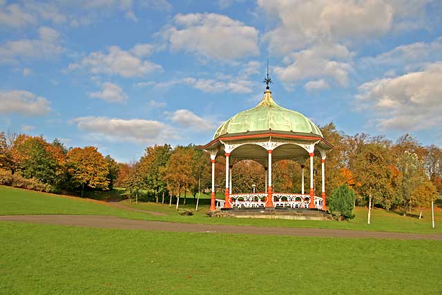 Bandstand in Dunfermline Public Park  -  Photographed November 2006