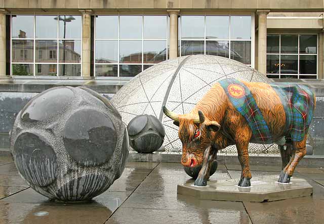 Edinburgh Cow Parade  -  2006  -  The Sheraton Hotel