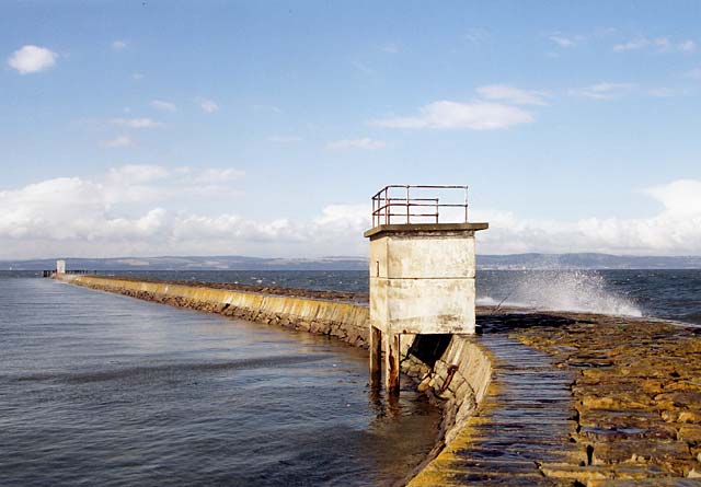 Granton Breakwater  -  8 September 2002