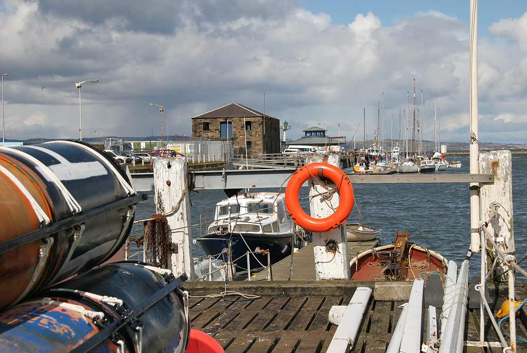 Granton Middle Pier  -  The day that yachts were lifted into the water  -  5 April 2008