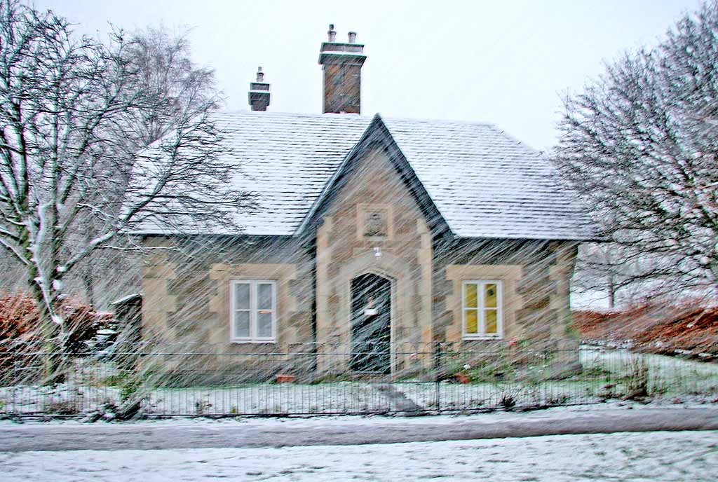 Lodge inside Holyrood Park, close to the park entrance at St Leonard's  -  January 2008