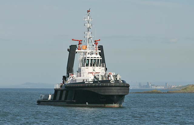 The tug, Hopetoun, at Hound Point, near Queensferry, in the Firth of Forth