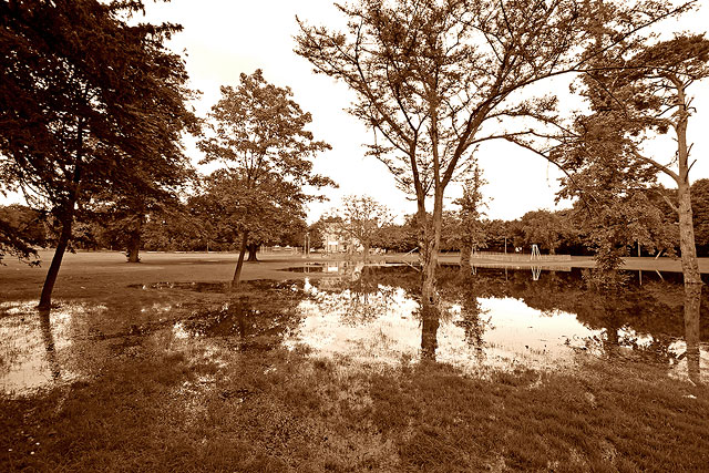 Inch Park, Liberton  -  August 2008  -  Flood in the Park