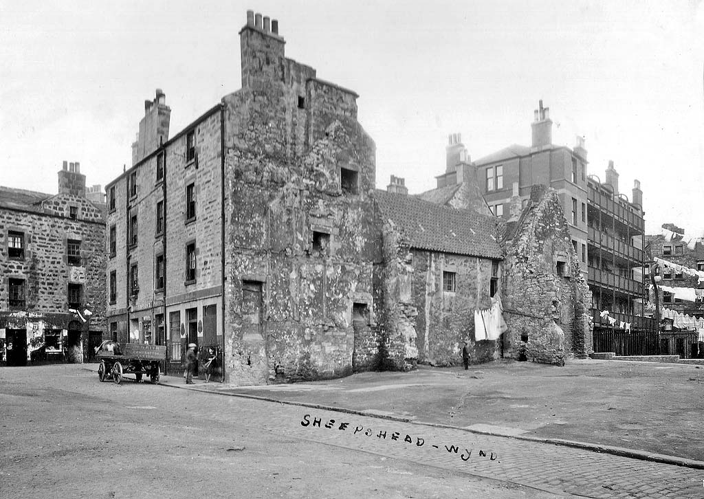 Sheepshead Wynd, Leith, Around 1920