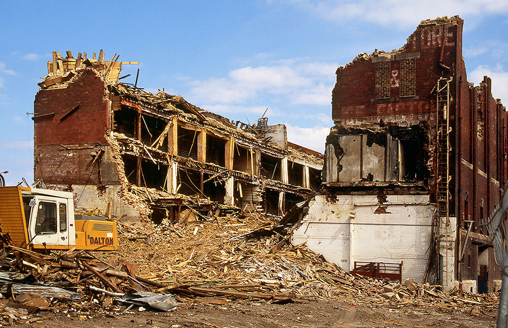Leith Docks - Henry Robb's Ship Yard (being demolished)