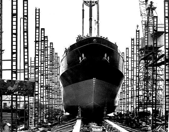 Launch of MV Kaitoa from Henry Robb's Yard at Leith Docks in February 1956