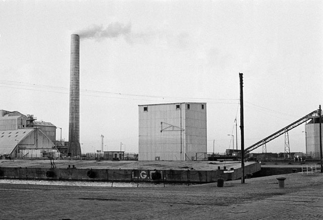 Leith Docks  -  SAI chemical works  - late-1970s