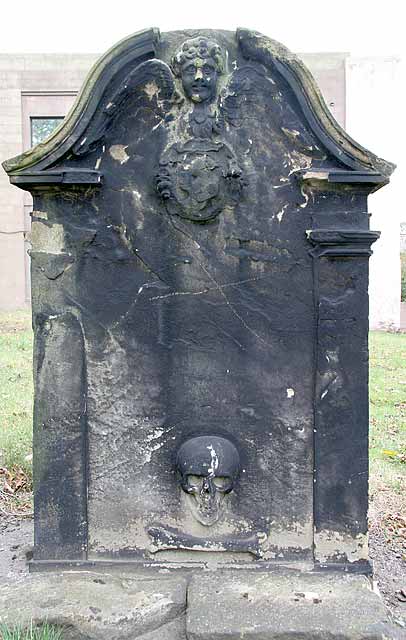 Gravestone in North Leith Graveyard  -  Unidentified gravestone