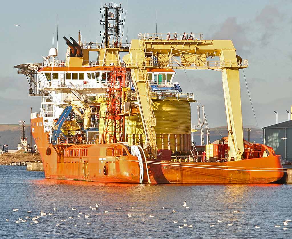 A ship, possibly Normand Pioneer, in Prince of Wales Dock, Leith  -  November 2005