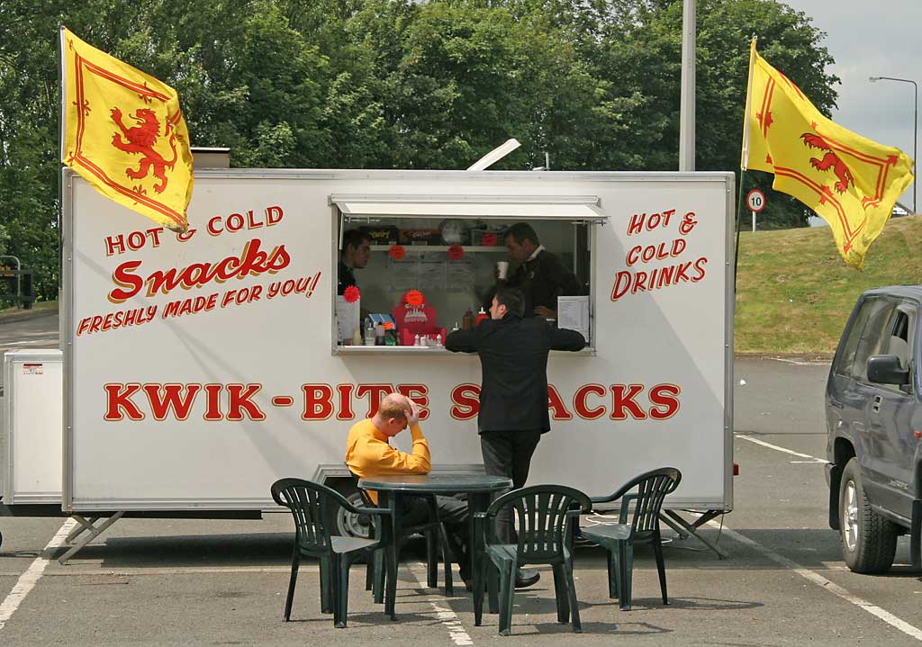 Refreshement van in the Comet car park at Maybury  - June 2006