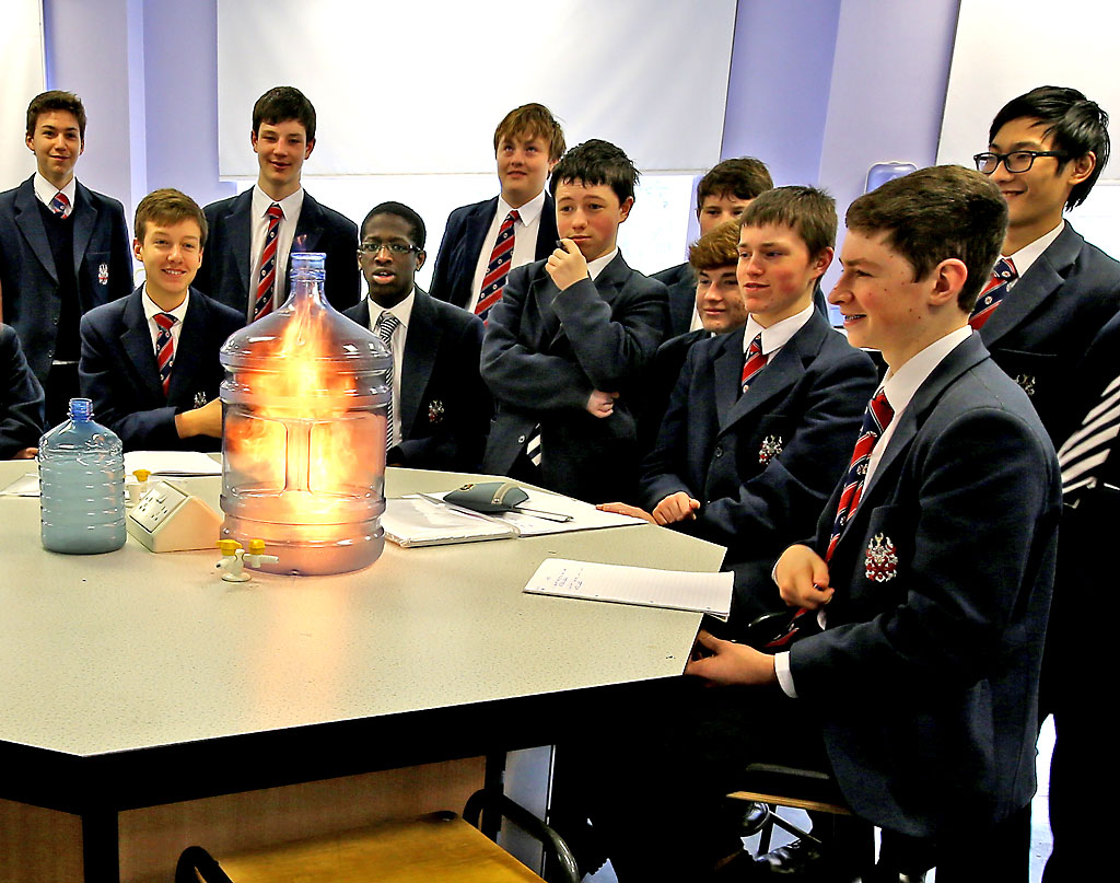 Merchiston Castle School  -  Chemistry Lesson -  February 2013