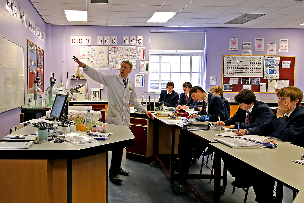 Merchiston Castle School  -  Chemistry Lesson -  February 2013