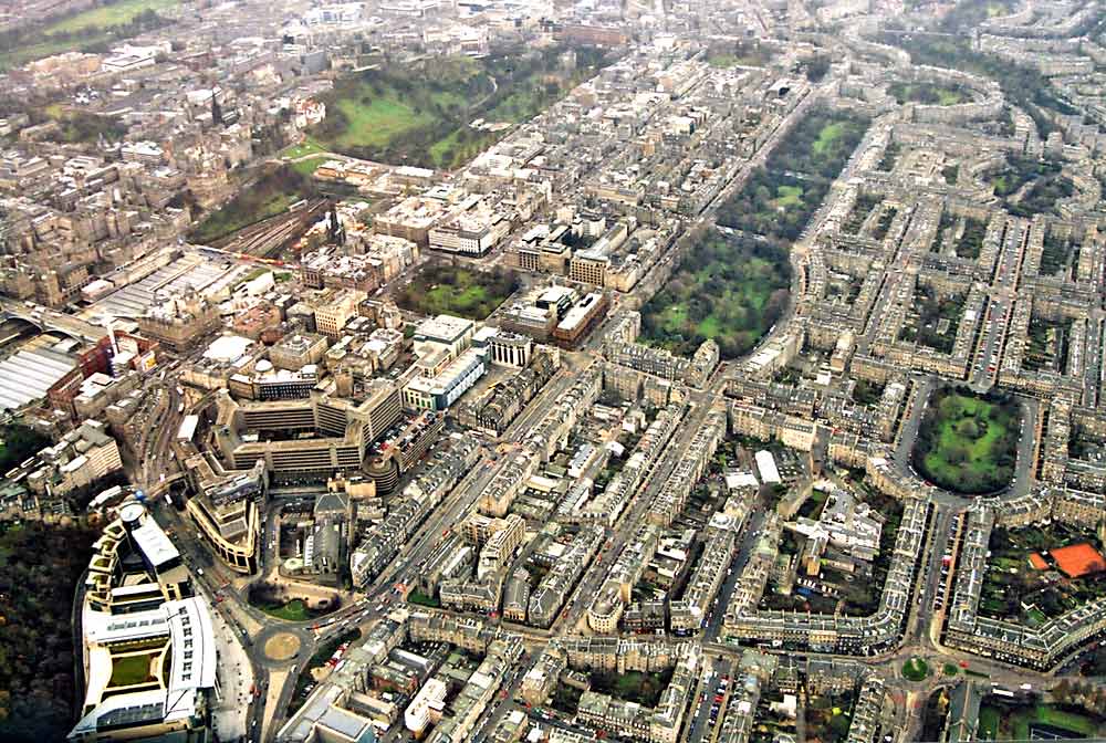 Aerial Photograph  -  Looking to the West across Edinburgh New Town  -  6 December 2003