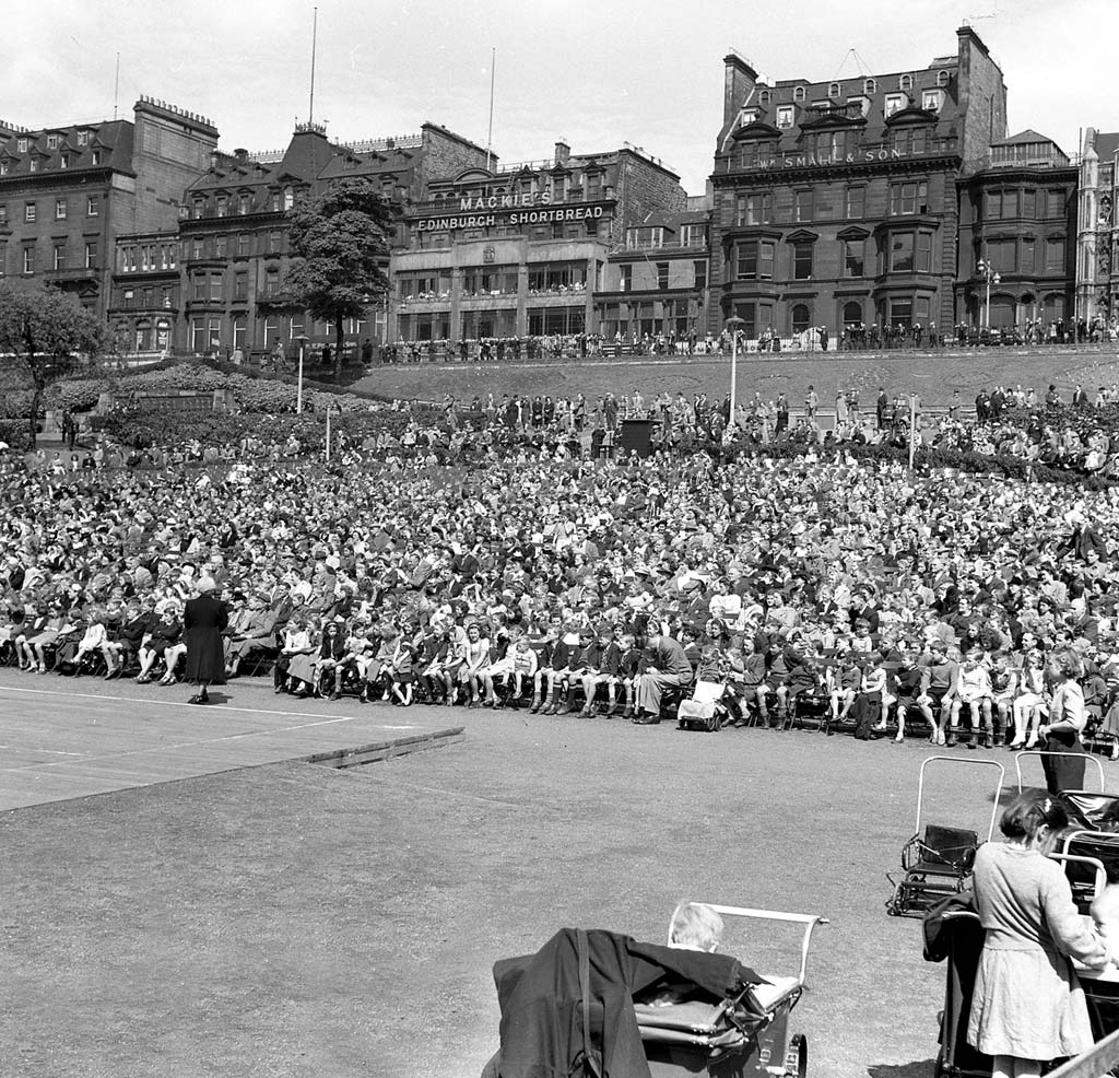 Princes Street Gardens  -  Ross Bandstand Audeince and Princes Street
