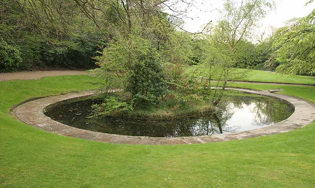 Queen Street Gardens  -  East District  -  on 'Edinburgh Parks and Gardens Open Day'  -  May 6, 2006