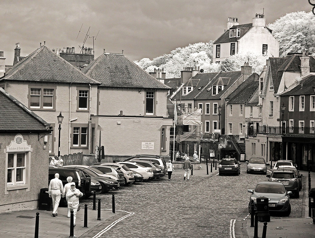 Infra-red Photo  -  South Queensferry -  June 2014