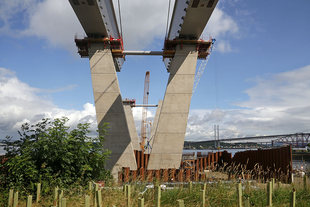 Queensferry Crossing under construction - View of southern end of crossing