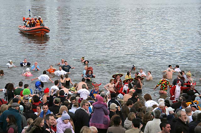 The Loony Dook  -  A dip in the Firth of  Forth at South Queensferry on New Year's Day, 2006