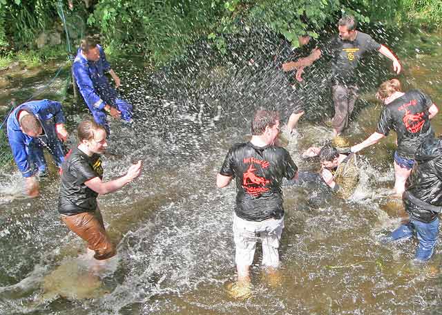 Stockbridge Duck Race, Water of Leith, Stockbridge - June 29, 2008