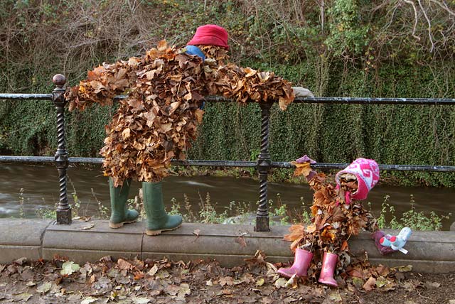 Leaf figure beside the Water of Leith between Stockbridge, neat St Bernard's Bridge, between Stockbridge and St Bernard's Well