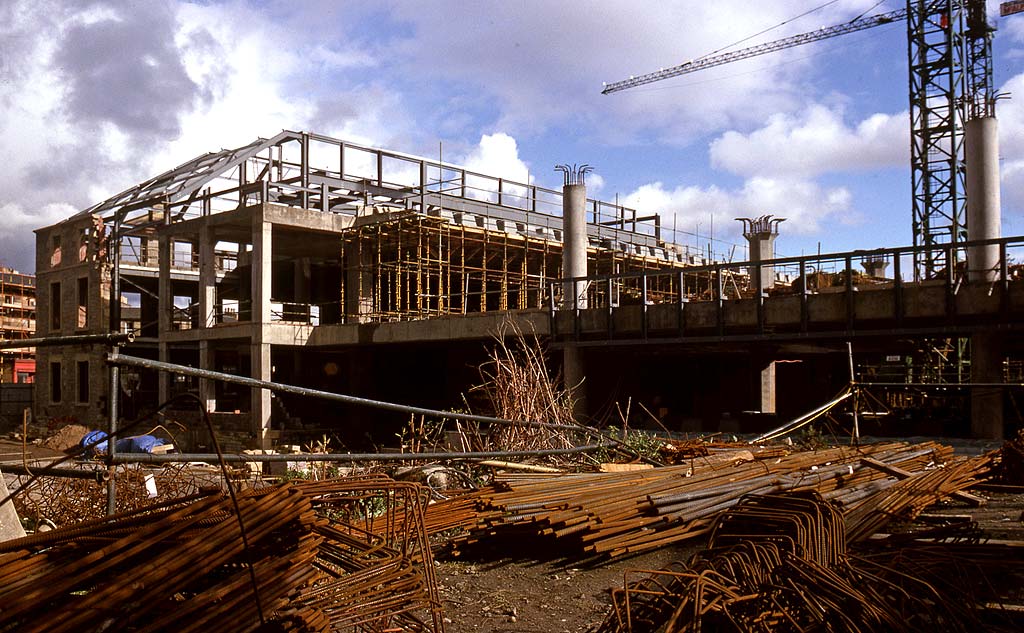 Tanfield House  -  Administration Offices for Standard Life  -  View from Royal Botanic Garden, 1989