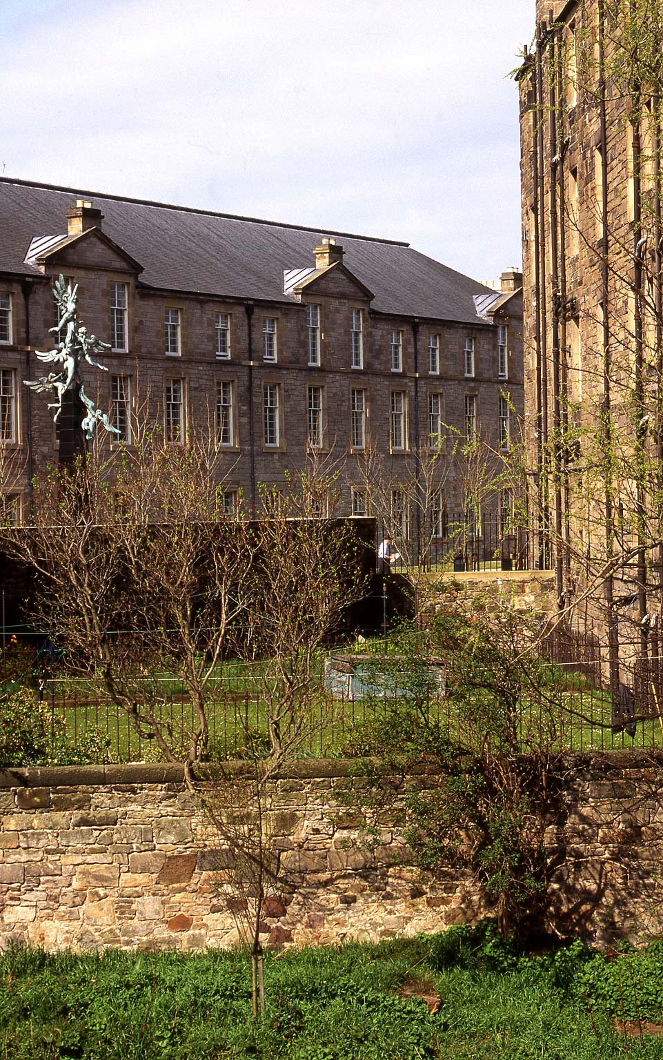 Tanfield House  -  Administration Offices for Standard Life, seen from the rooftop of Tanfield House, 1993